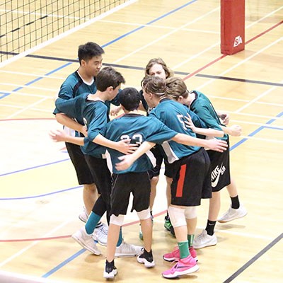 bruce vball.jpg