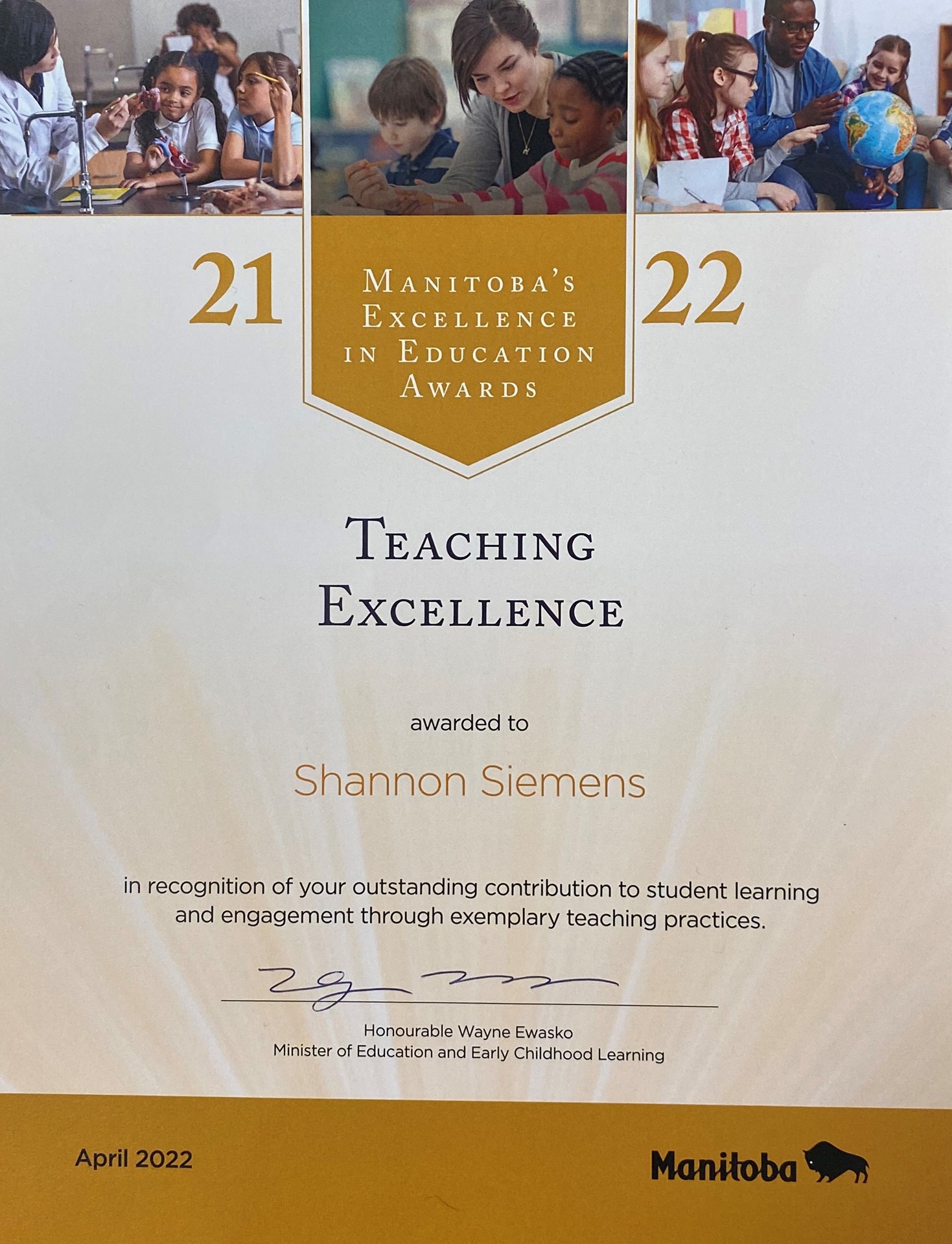 Shannon Teaching Award April 2022.jpg