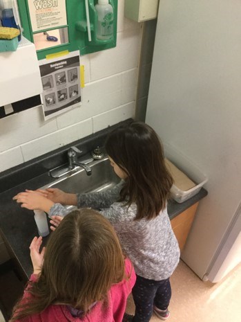kids washing hands.jpg